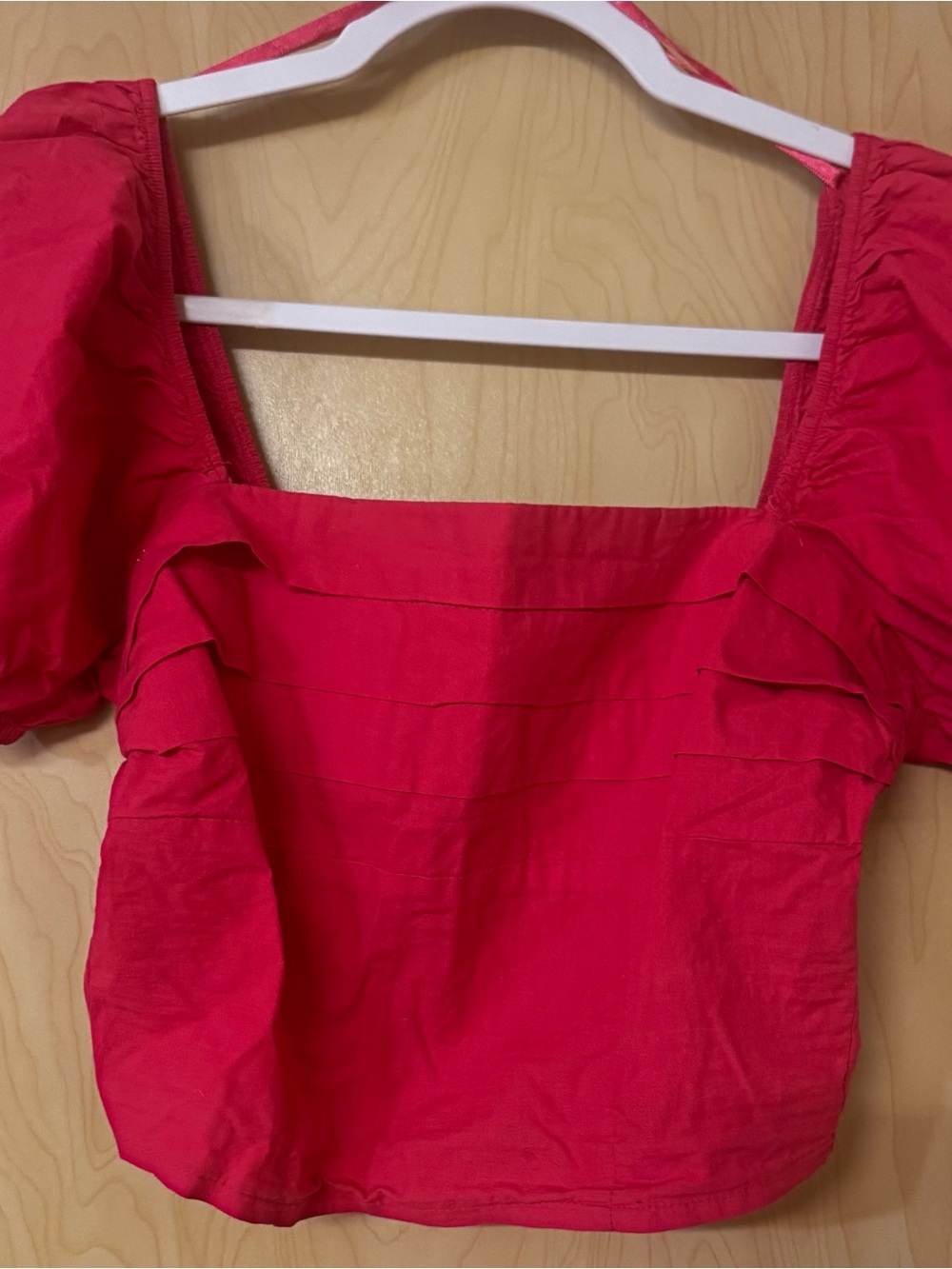 Women’s Square Neck Puff Sleeve Top in Vibrant Fuchsia
